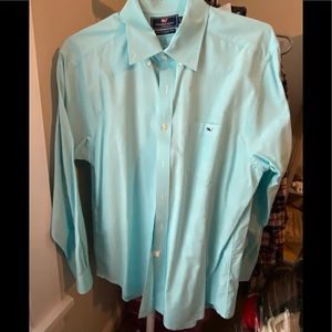 Vineyard vine large button down